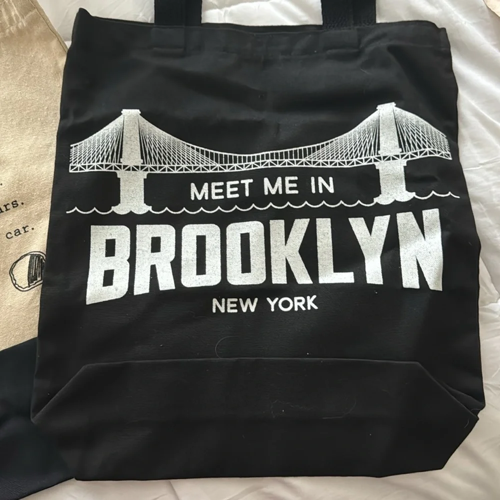 NWT NYC Tote Bags
